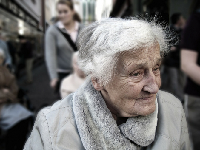 Depresie la bătrânețe. Foto: Pixabay