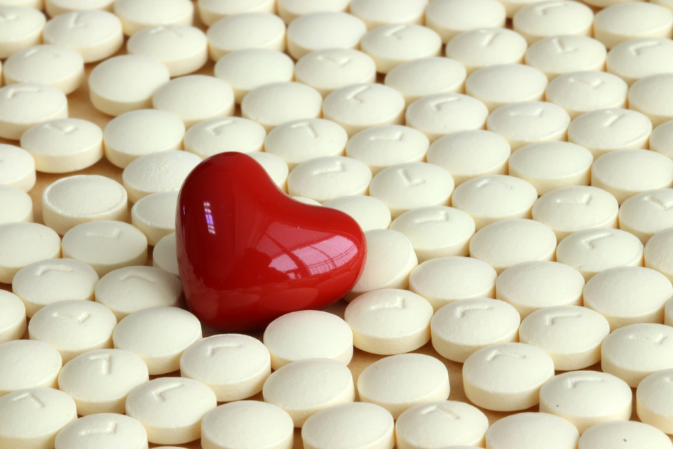 Doze mari din antiinflamatoare comune cresc riscul de infarct miocardic