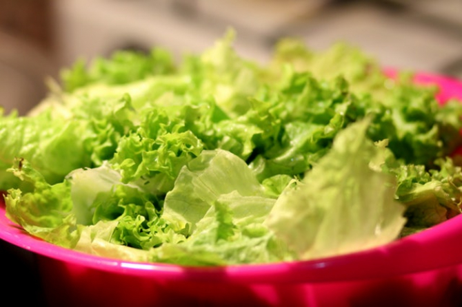 Salata verde cu E.coli