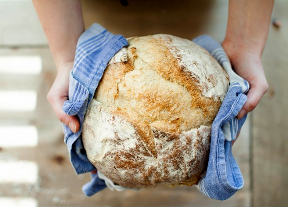 Din aliment de bază, pâinea a ajuns să fie considerată un mare „rău”