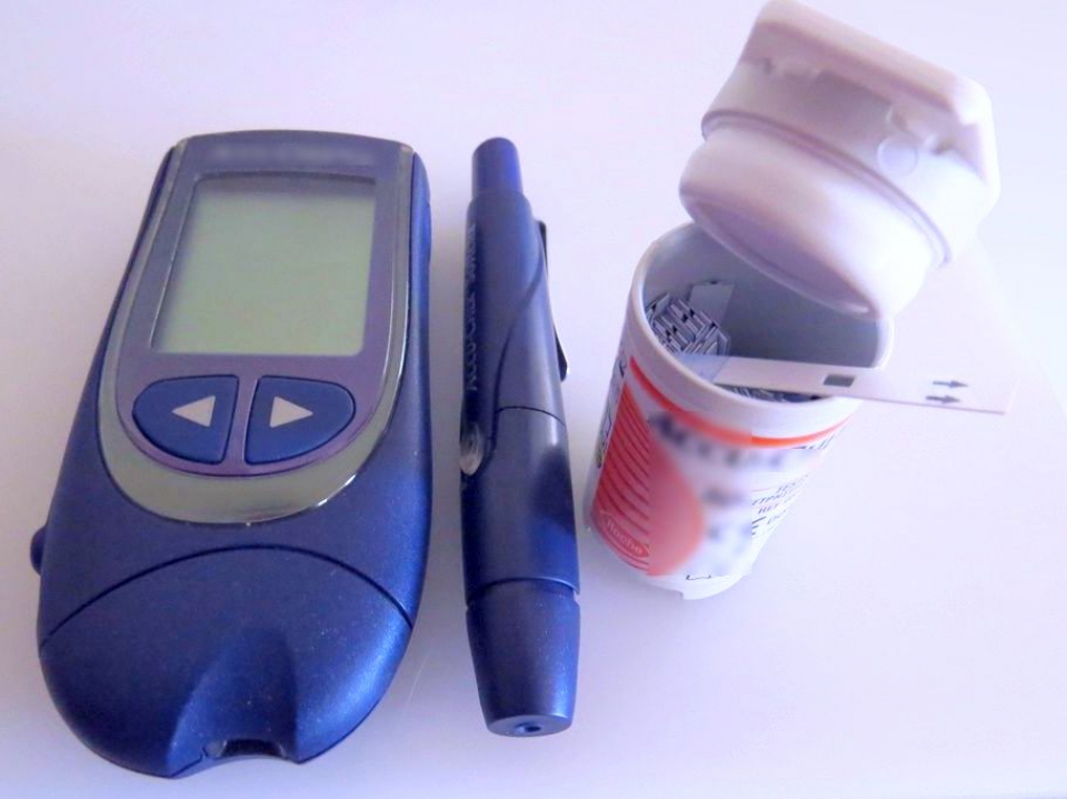 Studiul american a fost realizat în funcție de rețetele pentru benzile de testare a zahărului din sânge (foto dreapta).