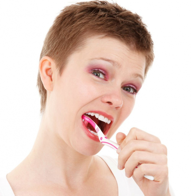 Sănătatea precară a dinților îți îmbolnăvește inima