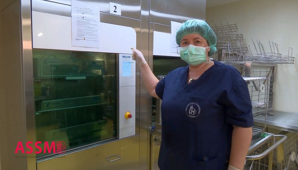 Sistemul de sterilizare a intrumentarului este unic în România, deocamdată. Foto: ASSMB