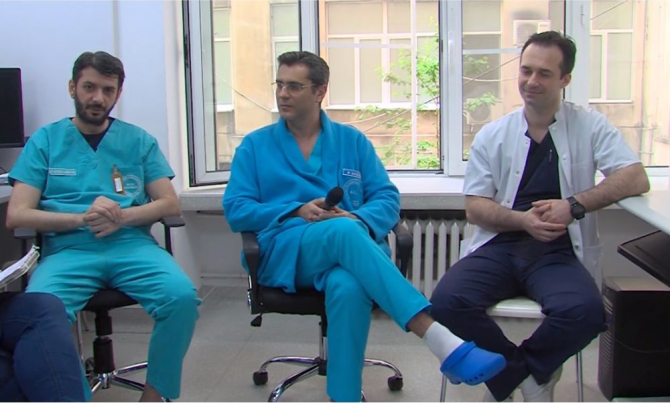 Trei din cei 4 specialiști ai Heart Team, de la stânga la dreapta: dr Sebastian Botezatu, dr Dragoș Săvoiu și dr Tudor Păduraru. Foto: DC MEDICAL
