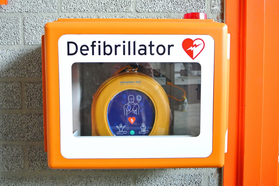 Defibrilator automat   Foto: pixabay.com