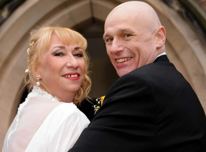 Alan Steele a fost separat de noua sa soție Wendy după ce a fost diagnosticat cu coronavirus. Foto Facebook.