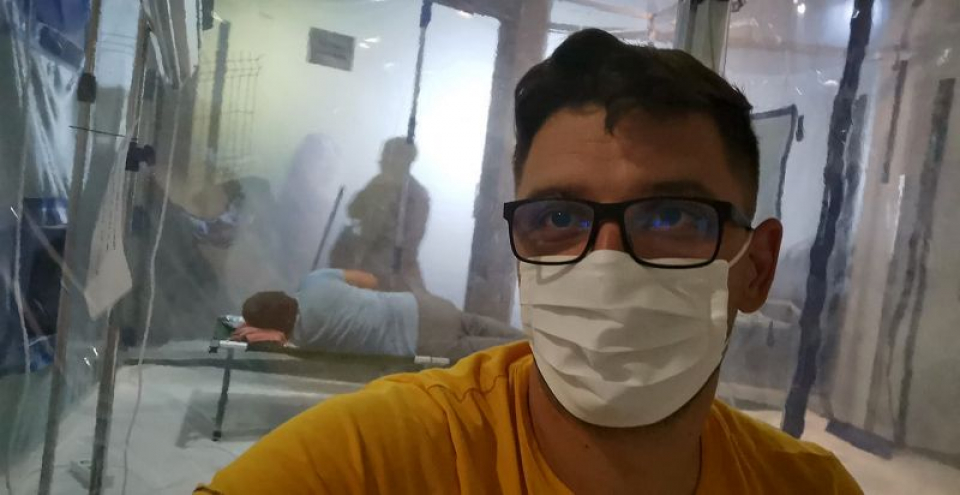 Razvan, din spital. Foto: Facebook