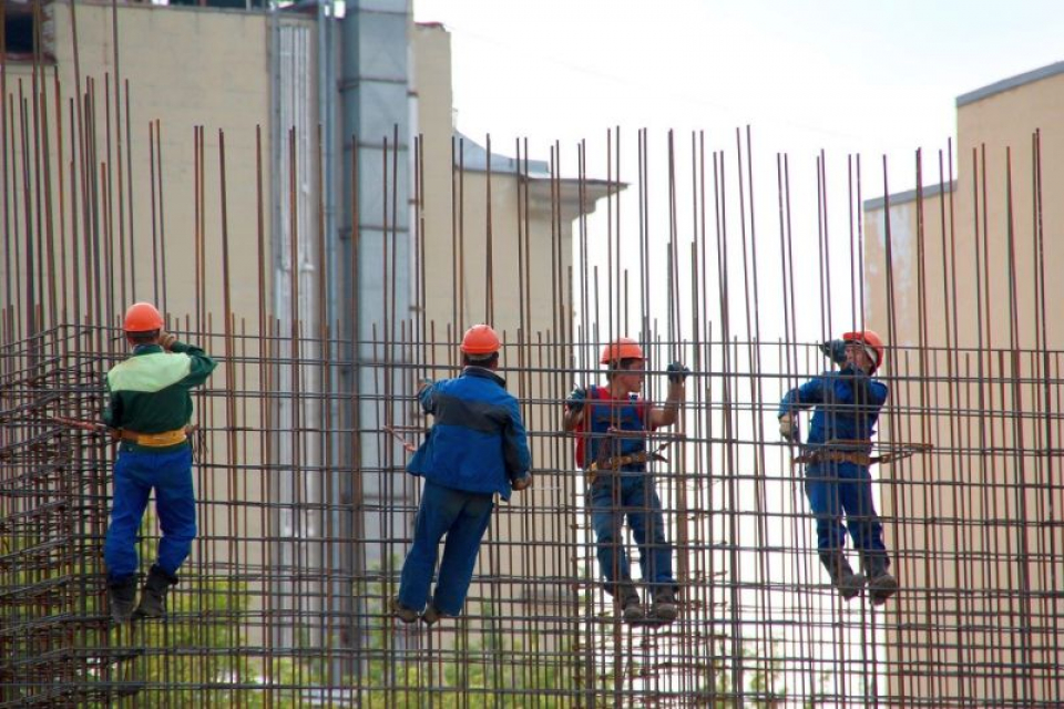 Muncitori, construcții. Foto: Pixabay