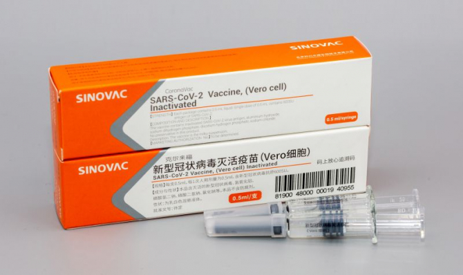 Vaccin COVID-19 cinezesc. Foto: SINOVAC