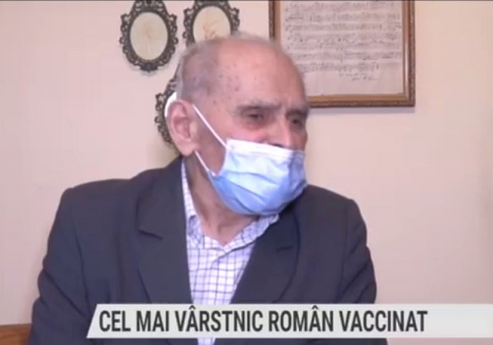 Profesorul de muzică Iosif Rus, cel mai bătrân român vaccinat. Foto: Print screen TVR Cluj