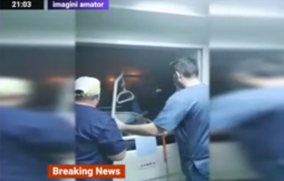 Pacienții au fost evacuați din salon Foto: captură video Digi 24