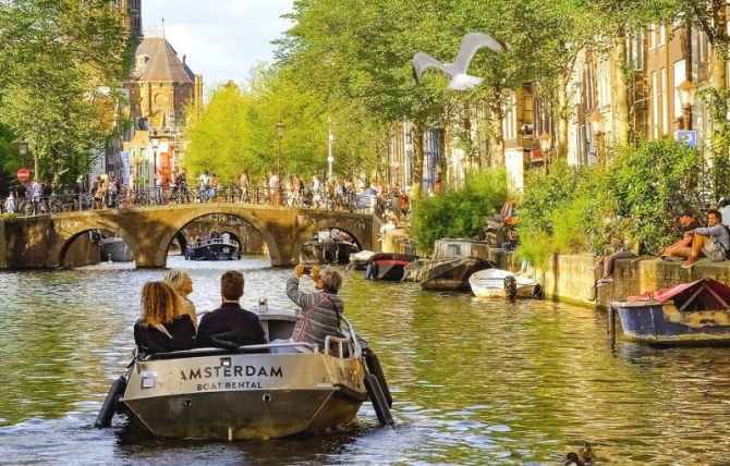 Restricțiile vor fi relaxate în Olanda. Foto: Amterdam / Pixabay