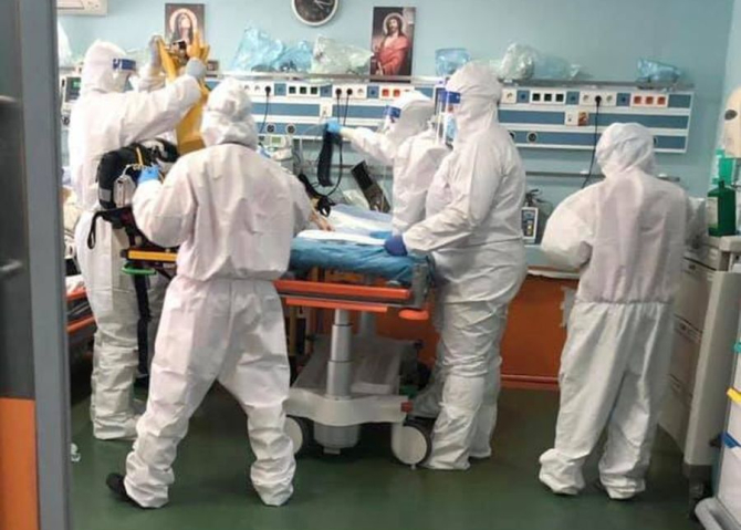 Spitalele din Bucuresti sunt pline cu pacienti COVID-19. Sursa foto: Spitalul Sfantul Pantelimon din Bucuresti