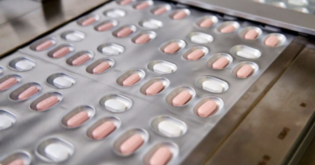 PAXLOVID, medicamentul produs de Pfizer. Foto: Pfizer / NBC News