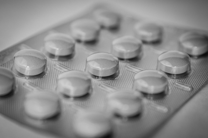 Favipiravirul importat din Ungaria are data de expirare scrisă greșit. Foto: Pixabay