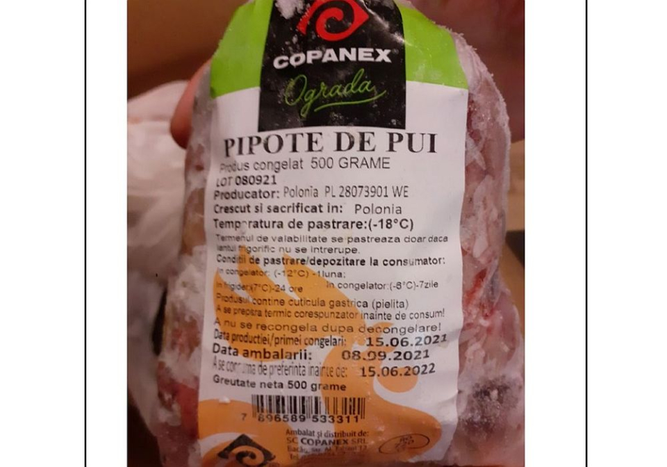 Pipote de pui retrase din Carrefour pentru că sunt contaminate cu Salmonela