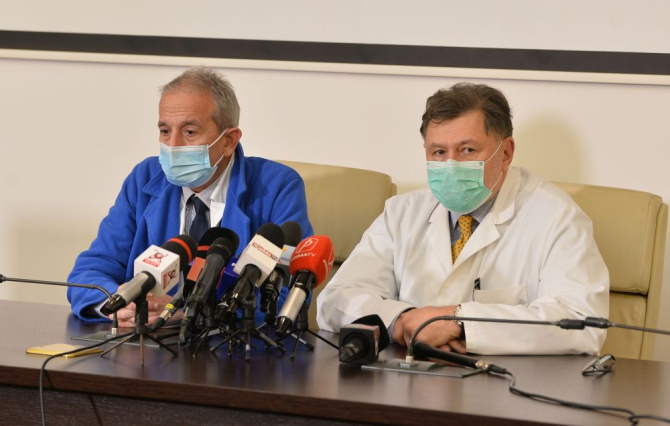 Dr Cătălin Apostolescu și ministrul Alexandru Rafila. Foto: Ministerul Sănătății