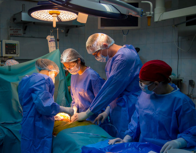 Prima prelevare de cord în Spitalul Militar Central  FOTO: Daniel Iancu