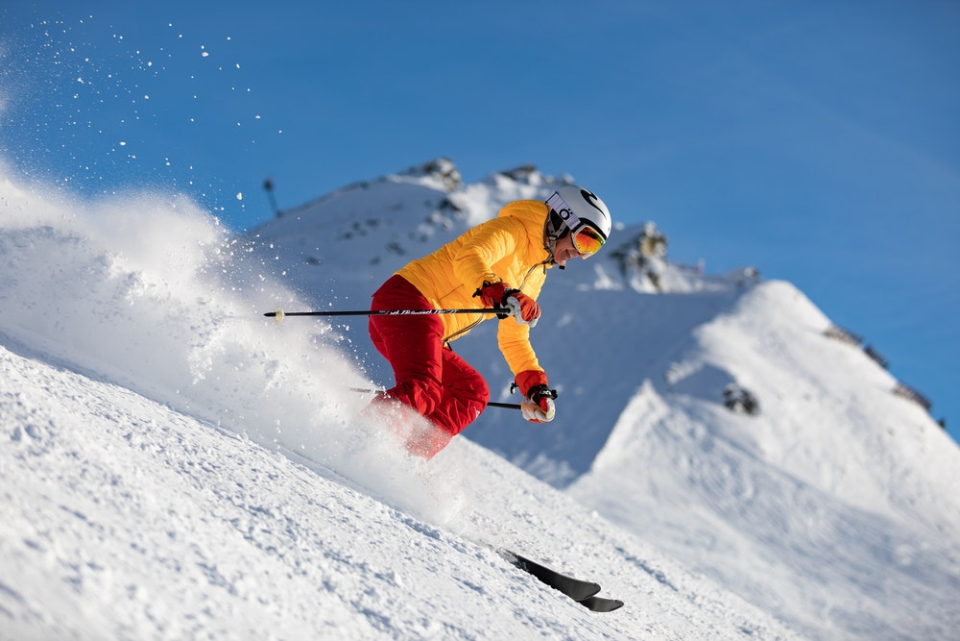 Ce faci când te accidentezi la schi. Foto: Volker Meyer, de la Pexels