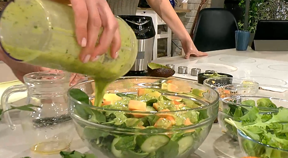 Salata care ajuta la curatarea organismului. FOTO Captura video @ Vorbeste lumea PRO TV