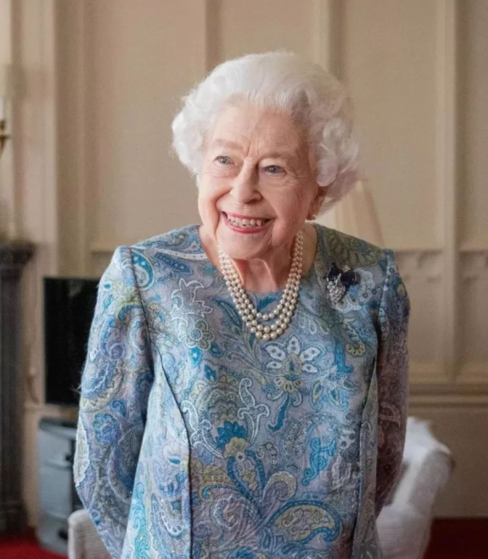 Breeze floor vision Care este dieta Reginei Elisabeta a II-a. Ce alimente au ajutat-o să ajungă  la 96 de ani | DCMedical.ro