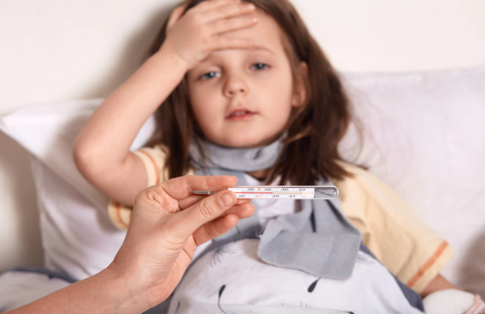 Nu le mai dati copiilor antibiotic cand au febra. Mihai Craiu - FOTO: Freepick