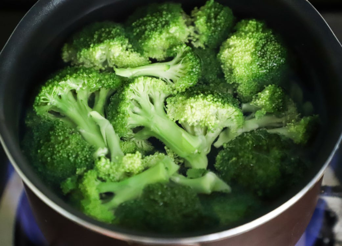 broccoli. FOTO Pexels @ Cats Coming