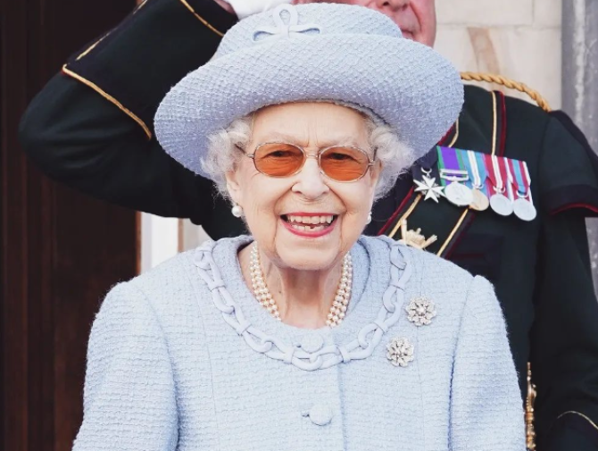 Regina Elisabeta - Foto: Instagram @RoyalFamily