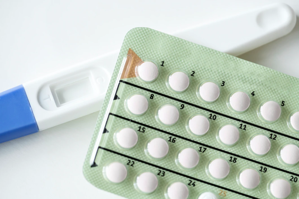 mituri legate de contraceptie demontate. FOTO: Freepik @Rawpixel