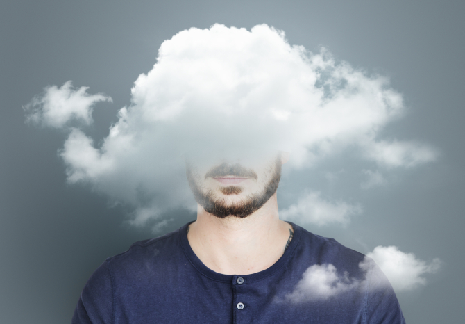 2. -imagine fara descriere- (cloud-hidden-dilemma-depression-bliss_85447600.jpg)