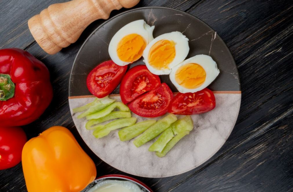 Dieta cu ouă: beneficii, contraindicații și un meniu pentru 7 zile. Foto: Freepick @stockking