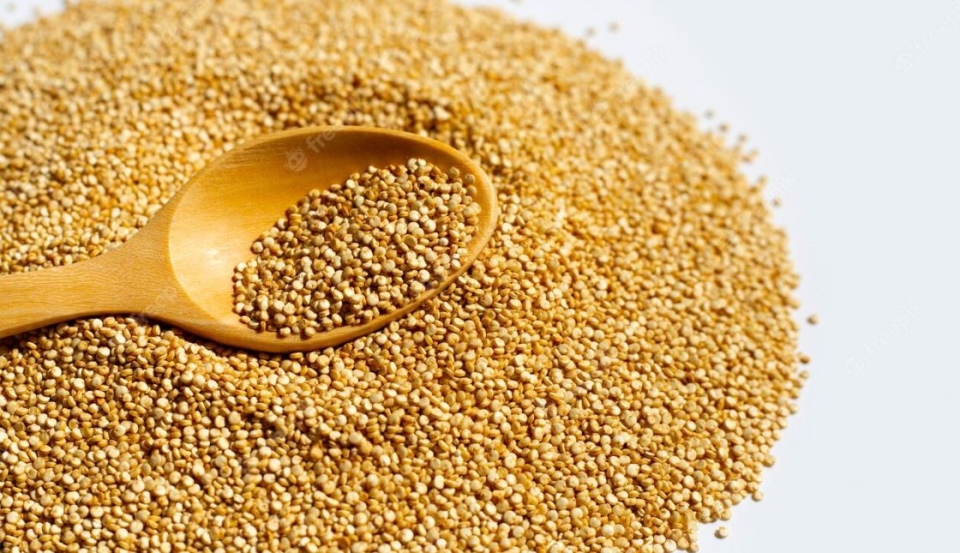 Quinoa, o sursă bună de antioxidanți. Cum se gătește și cum poate fi inclusă în dietă. Foto: Freepick @bowonpat