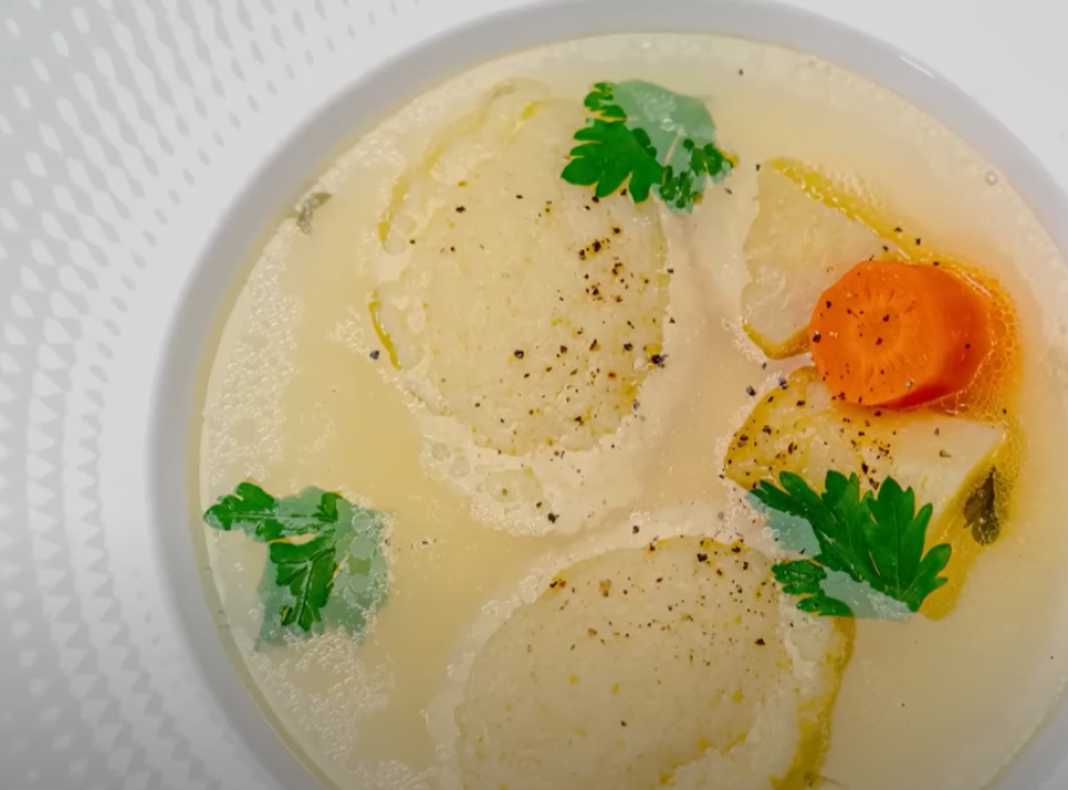 Supa cu galuste - Foto: Youtube Chefi la cutite